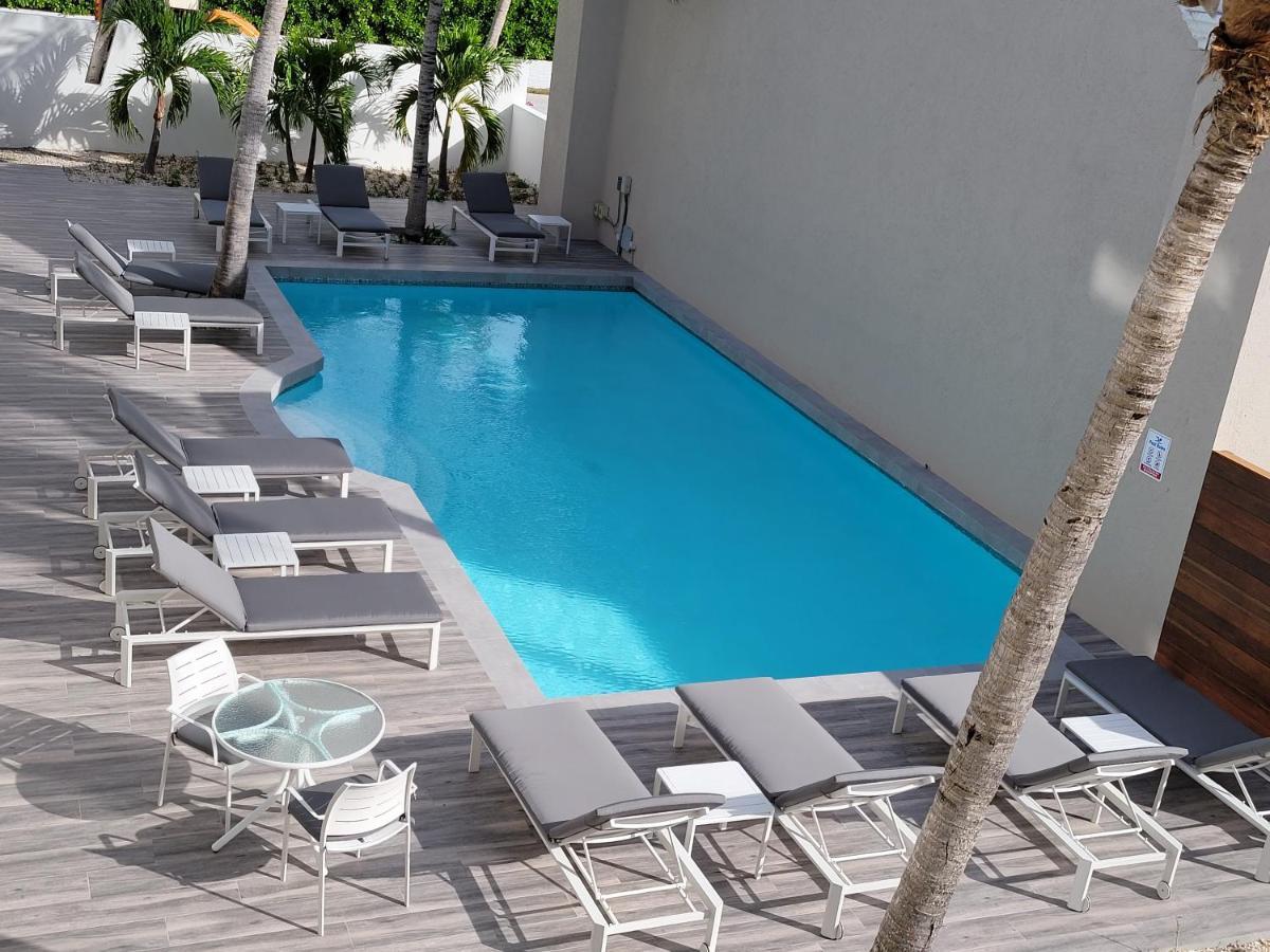 Zenza Boutique Hotel Turtle Cove Exteriör bild