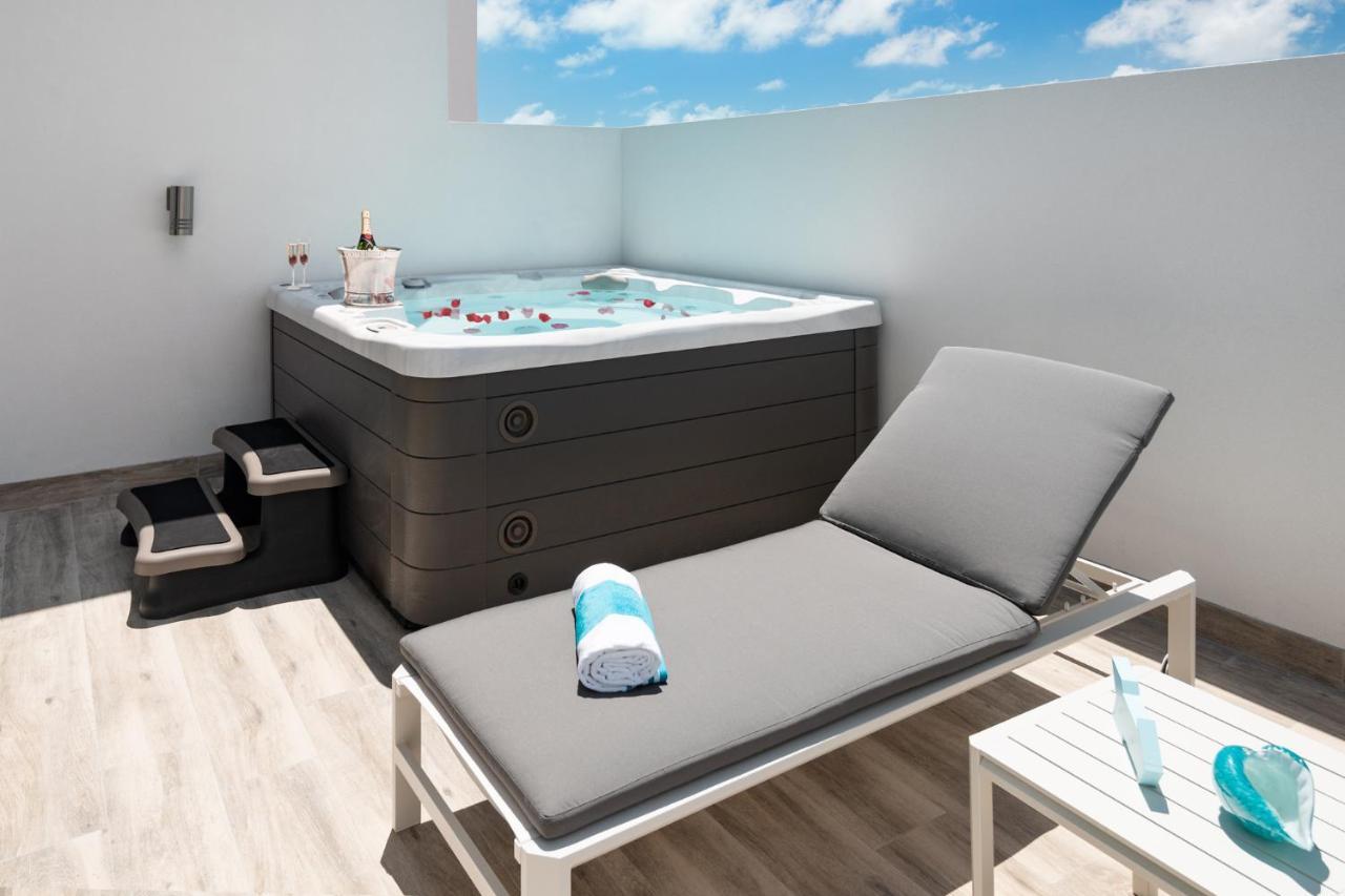 Zenza Boutique Hotel Turtle Cove Exteriör bild