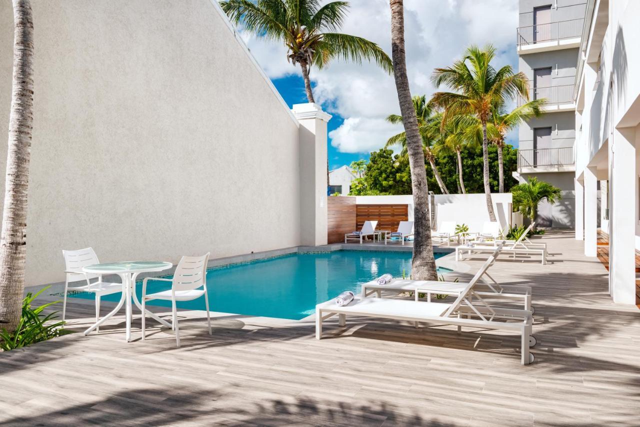 Zenza Boutique Hotel Turtle Cove Exteriör bild
